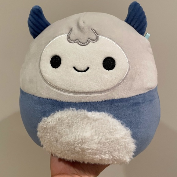 Horace Yeti Squishmallow - Picture 1 of 1